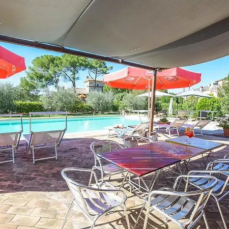 In With Kitchen بيت للعطل *